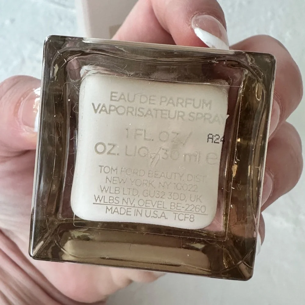 Tom Ford Vanilla Eau de Parfum 30ml | Nearly Full | With Box | $300 Retail - Picture 4 of 4
